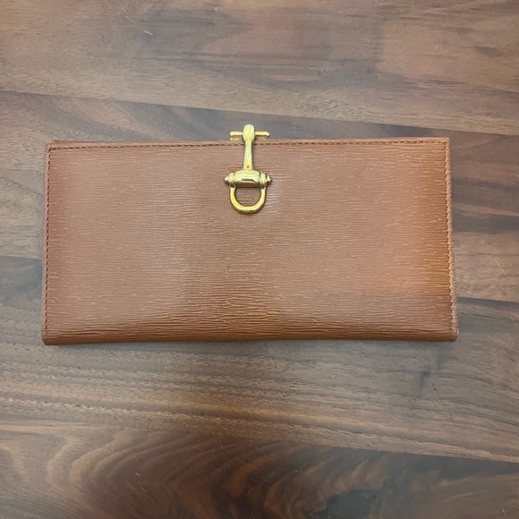 Brown leather Wallet with Gold Clasp - Picture 1 of 5
